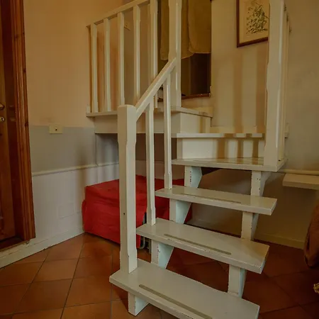 Apartment Tranquil Near Museums And Train Station