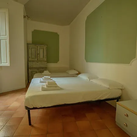Tranquil Near Museums And Train Station Apartment Florence
