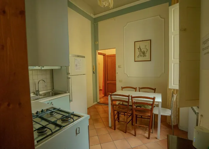 Διαμέρισμα Tranquil Near Museums And Train Station Φλωρεντία