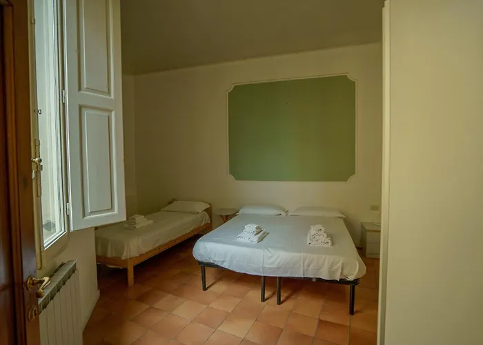 Tranquil Near Museums And Train Station Φλωρεντία